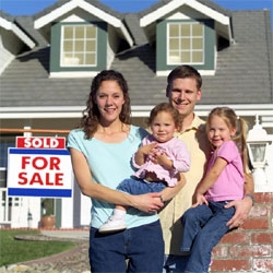 Family with Home for Sale Sign FSBO Virginia Flat Fee MLS Listings 